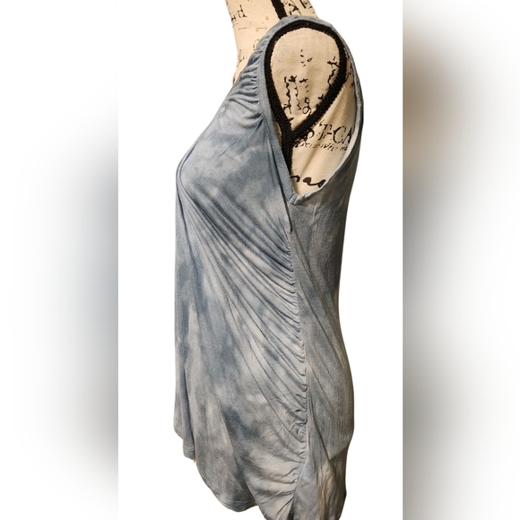 Michael Kors Tie Dye Sleeveless Blouse - Picture 2 of 5